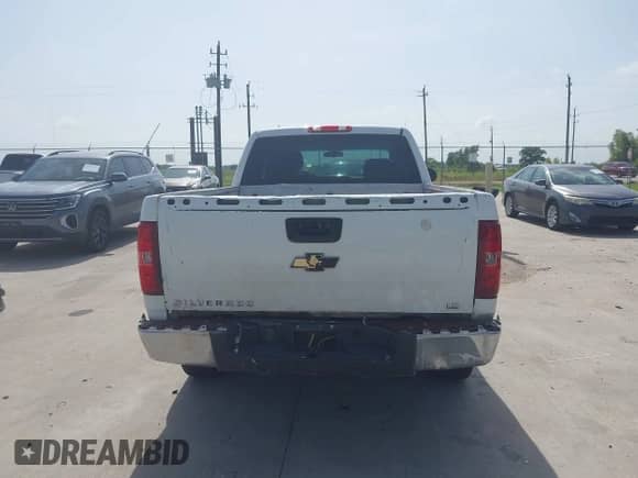 2012 Chevrolet Silverado 1500 Work Truck z VIN 1GCRCPEX4CZ194500, wystawiony jako IAAI lot #42647055 z przebiegiem 293 298 mil mil oraz . Historia ofert i sprzedaży dostępna na DreamBid. Obrazek 16.