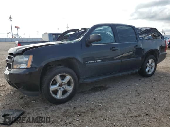 ✅ 2007 Chevrolet Suburban LTZ • VIN: 3GNFK16377G177721 • Lot: 66013204. Wystawiony na Copart z przebiegiem 226 713 mil. Bezpłatny archiwum sprzedaży aukcyjnych z USA i szczegółowy raport historii pojazdu na DreamBid. Zdjęcie 1.