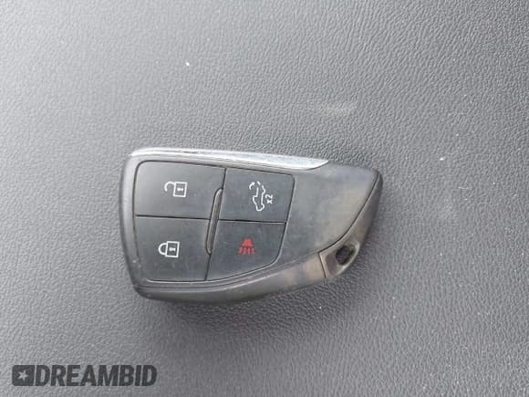 ✅ 2023 Chevrolet Silverado 1500 Work Truck • VIN: 1GCRDAED8PZ142227 • Lot: 43235296. Wystawiony na IAAI z przebiegiem 20 029 mil. Bezpłatny archiwum sprzedaży aukcyjnych z USA i szczegółowy raport historii pojazdu na DreamBid. Zdjęcie 11.