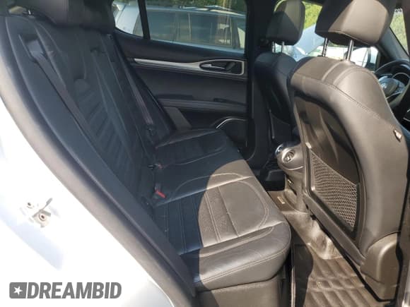 ✅ 2018 Alfa Romeo Stelvio Ti Sport • VIN: ZASFAKNN3J7C04671 • Lot: 80169105. Listed on Copart with 55,680 mi. Free auction sales archive from the USA and detailed vehicle history report at DreamBid. Image 11.