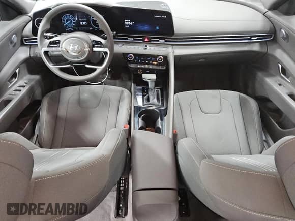 2024 Hyundai Elantra Blue с VIN KMHLM4DJ9RU114009, выставлен на аукционе Copart как лот 69869565 с пробегом 20 728 миль миль и Чистый • Clean title. История ставок и продаж доступна на DreamBid. Изображение 8.