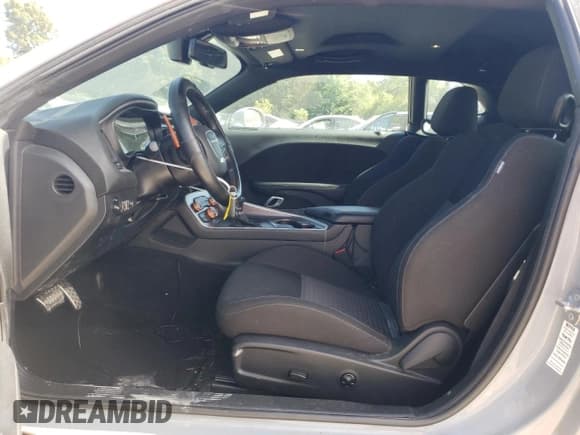 ✅ 2021 Dodge Challenger R/T • VIN: 2C3CDZBT8MH650567 • Лот: 70040004. Опубликован ранее на Copart с пробегом 13 581 миль. Бесплатный доступ к архиву аукционных продаж из США и подробный отчёт об истории автомобиля на DreamBid. Изображение 7.