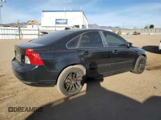 ✅ 2010 Volvo S40 • VIN: YV1382MS0A2508885 • Lot: 93474865. Listed on Copart with 82,438 mi. Free auction sales archive from the USA and detailed vehicle history report at DreamBid. Image 3.