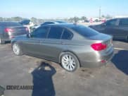 ✅ 2017 BMW 3 Series 320i xDrive • VIN: WBA8E5G39HNU44278 • Лот: 43797502. Опубликован ранее на IAAI с пробегом 54 132 миль. Бесплатный доступ к архиву аукционных продаж из США и подробный отчёт об истории автомобиля на DreamBid. Изображение 3.