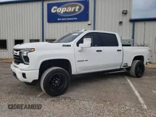 2024 Chevrolet Silverado 2500HD LTZ with VIN 2GC4YPEY8R1188561, listed as a Copart auction lot 61419725 with 13,902 mi miles and Salvage title. Bid and sale history available at DreamBid. Image 1.