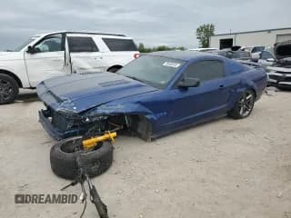 ✅ 2008 Ford Mustang GT Deluxe • VIN: 1ZVHT82H285119496 • Lot: 70430245. Listed on Copart with 152,622 mi. Free auction sales archive from the USA and detailed vehicle history report at DreamBid. Image 1.