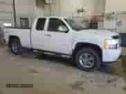 2012 Chevrolet Silverado 1500 LTZ z VIN 1GCRKTE7XCZ253075, wystawiony jako Copart lot #52034385 z przebiegiem 123 470 mil mil oraz Szkoda całkowita • Salvage title. Historia ofert i sprzedaży dostępna na DreamBid. Obrazek 4.