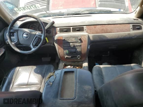 2008 Chevrolet Silverado 3500HD SRW LTZ with VIN 1GCHK33648F169512, listed as a Copart auction lot 57137675 with 275,027 mi miles and Salvage title. Bid and sale history available at DreamBid. Image 8.