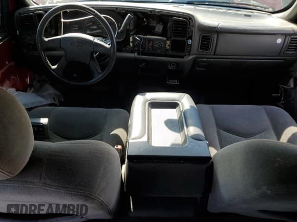 ✅ 2005 Chevrolet Silverado 1500 LS • VIN: 2GCEC13T751196247 • Лот: 68006804. Опубликован ранее на Copart с пробегом 213 137 миль. Бесплатный доступ к архиву аукционных продаж из США и подробный отчёт об истории автомобиля на DreamBid. Изображение 8.