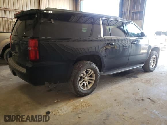 ✅ 2015 Chevrolet Suburban LT • VIN: 1GNSKJKC1FR625082 • Lot: 63409584. Wystawiony na Copart z przebiegiem 220 627 mil. Bezpłatny archiwum sprzedaży aukcyjnych z USA i szczegółowy raport historii pojazdu na DreamBid. Zdjęcie 3.