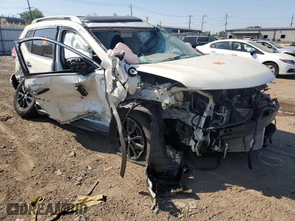 ✅ 2017 Nissan Rogue SV • VIN: 5N1AT2MV6HC752739 • Lot: 81935105. Listed on Copart with Not provided. Free auction sales archive from the USA and detailed vehicle history report at DreamBid. Image 4.