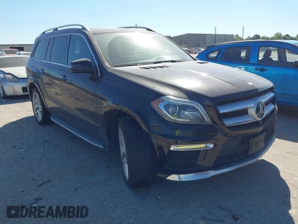 ✅ 2015 Mercedes-Benz GL 550 • VIN: 4JGDF7DE6FA552454 • Лот: 43497155. Опубликован ранее на IAAI с пробегом 139 467 миль. Бесплатный доступ к архиву аукционных продаж из США и подробный отчёт об истории автомобиля на DreamBid. Изображение 1.