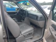 ✅ 2003 Chevrolet Suburban LT • VIN: 1GNFK16Z13J199808 • Lot: 42404012. Listed on IAAI with 242,232 mi. Free auction sales archive from the USA and detailed vehicle history report at DreamBid. Image 5.