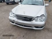 ✅ 2005 Mercedes-Benz C 230 Kompressor • VIN: WDBRF40J95F622394 • Lot: 43859113. Wystawiony na IAAI z przebiegiem 128 350 mil. Bezpłatny archiwum sprzedaży aukcyjnych z USA i szczegółowy raport historii pojazdu na DreamBid. Zdjęcie 6.