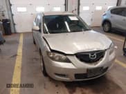 ✅ 2008 Mazda 3 Sport • VIN: JM1BK32F381177010 • Lot: 41232984. Wystawiony na IAAI z przebiegiem 155 255 mil. Bezpłatny archiwum sprzedaży aukcyjnych z USA i szczegółowy raport historii pojazdu na DreamBid. Zdjęcie 1.