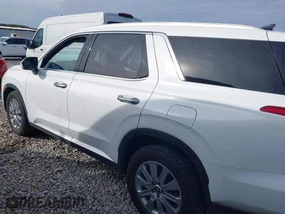 2025 Hyundai Palisade SEL z VIN KM8R2DGE7SU833358, wystawiony jako IAAI lot #43581897 z przebiegiem 31 129 mil mil oraz . Historia ofert i sprzedaży dostępna na DreamBid. Obrazek 14.