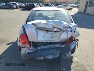 2004 Hyundai Elantra GLS с VIN KMHDN46DX4U768034, выставлен на аукционе Copart как лот 76914334 с пробегом 73 957 миль миль и Списание • Salvage title. История ставок и продаж доступна на DreamBid. Изображение 6.