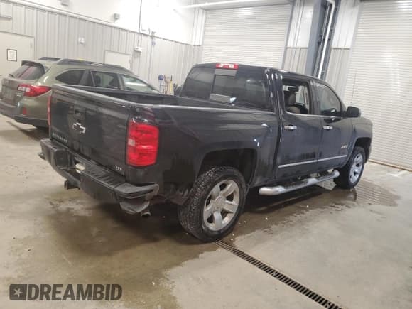 ✅ 2015 Chevrolet Silverado 1500 LTZ • VIN: 3GCUKSEJ9FG529282 • Лот: 66922925. Опубликован ранее на Copart с пробегом 302 410 миль. Бесплатный доступ к архиву аукционных продаж из США и подробный отчёт об истории автомобиля на DreamBid. Изображение 3.