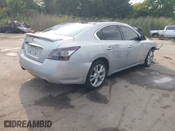 ✅ 2013 Nissan Maxima SV • VIN: 1N4AA5AP5DC820885 • Lot: 43161171. Listed on IAAI with 168,207 mi. Free auction sales archive from the USA and detailed vehicle history report at DreamBid. Image 4.