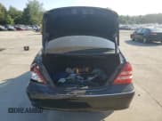 ✅ 2005 Mercedes-Benz C 320 • VIN: WDBRF84J25F709555 • Lot: 81077305. Wystawiony na Copart z przebiegiem 189 424 mil. Bezpłatny archiwum sprzedaży aukcyjnych z USA i szczegółowy raport historii pojazdu na DreamBid. Zdjęcie 6.