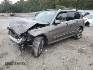 ✅ 2015 Mercedes-Benz GLK 350 • VIN: WDCGG5HBXFG423594 • Лот: 90292075. Опубликован ранее на Copart с пробегом 67 557 миль. Бесплатный доступ к архиву аукционных продаж из США и подробный отчёт об истории автомобиля на DreamBid. Изображение 1.