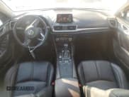 ✅ 2018 Mazda 3 Touring • VIN: 3MZBN1V34JM173230 • Lot: 85895894. Wystawiony na Copart z przebiegiem 62 719 mil. Bezpłatny archiwum sprzedaży aukcyjnych z USA i szczegółowy raport historii pojazdu na DreamBid. Zdjęcie 8.