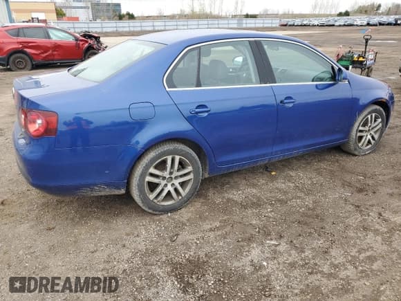 ✅ 2008 Volkswagen Jetta • VIN: 3VWRJ31K68M067231 • Lot: 53196704. Listed on Copart with 161,525 mi. Free auction sales archive from the USA and detailed vehicle history report at DreamBid. Image 3.