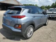 ✅ 2020 Hyundai Kona SEL • VIN: KM8K22AA4LU552664 • Лот: 56957873. Опубликован ранее на Copart с пробегом 27 924 миль. Бесплатный доступ к архиву аукционных продаж из США и подробный отчёт об истории автомобиля на DreamBid. Изображение 3.