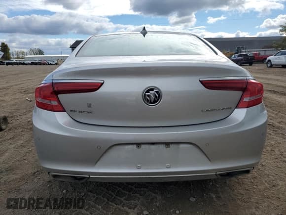 ✅ 2017 Buick LaCrosse Essence • VIN: 1G4ZP5SS8HU154146 • Lot: 86703275. Wystawiony na Copart z przebiegiem 158 048 mil. Bezpłatny archiwum sprzedaży aukcyjnych z USA i szczegółowy raport historii pojazdu na DreamBid. Zdjęcie 6.