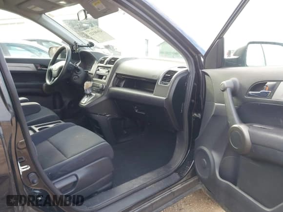 ✅ 2010 Honda CR-V LX • VIN: JHLRE4H35AC003266 • Lot: 43680322. Listed on IAAI with 113,971 mi. Free auction sales archive from the USA and detailed vehicle history report at DreamBid. Image 5.