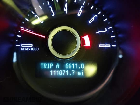 ✅ 2014 Ford Mustang V6 • VIN: 1ZVBP8AMXE5209242 • Лот: 43666689. Опубликован ранее на IAAI с пробегом 111 071 миль. Бесплатный доступ к архиву аукционных продаж из США и подробный отчёт об истории автомобиля на DreamBid. Изображение 16.