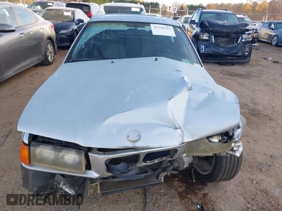 ✅ 1997 BMW 3 Series • VIN: WBSCD0327VEE12002 • Лот: 43750783. Опубликован ранее на IAAI с пробегом 195 082 миль. Бесплатный доступ к архиву аукционных продаж из США и подробный отчёт об истории автомобиля на DreamBid. Изображение 12.