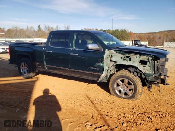 ✅ 2015 GMC Sierra 1500 SLT • VIN: 3GTU2VEC4FG413071 • Lot: 90837945. Listed on Copart with 141,187 mi. Free auction sales archive from the USA and detailed vehicle history report at DreamBid. Image 4.