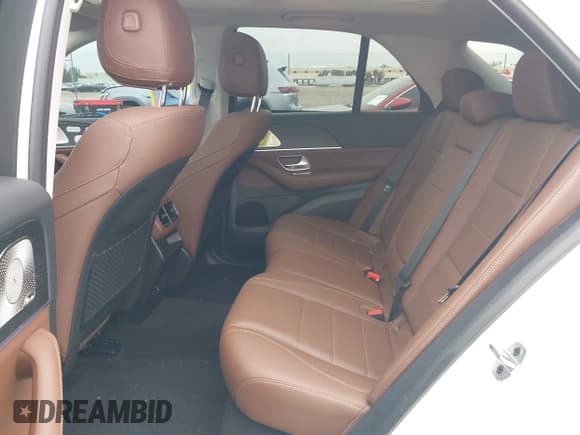 ✅ 2024 Mercedes-Benz GLE 450 • VIN: 4JGFB5KB6RB158663 • Lot: 42415861. Listed on IAAI with 19,110 mi. Free auction sales archive from the USA and detailed vehicle history report at DreamBid. Image 8.