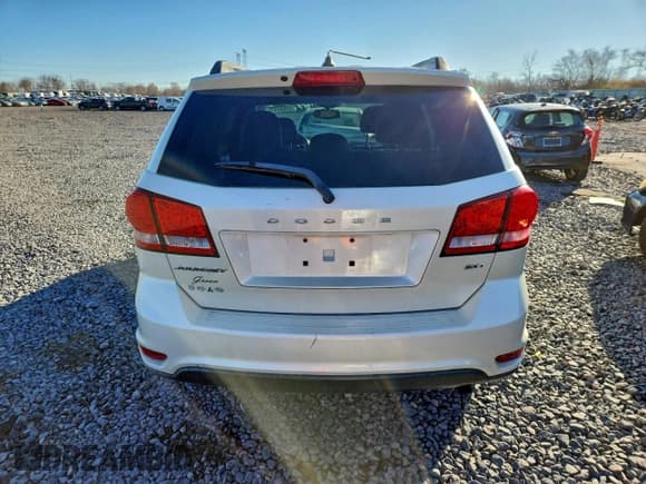 ✅ 2014 Dodge Journey SXT • VIN: 3C4PDCBB5ET154975 • Lot: 93632375. Wystawiony na Copart z przebiegiem 139 716 mil. Bezpłatny archiwum sprzedaży aukcyjnych z USA i szczegółowy raport historii pojazdu na DreamBid. Zdjęcie 6.