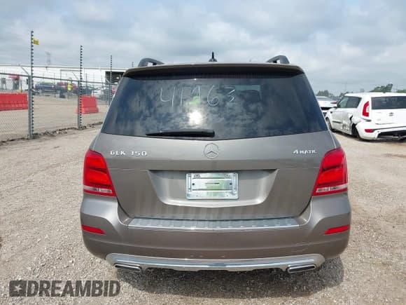 ✅ 2014 Mercedes-Benz GLK 350 • VIN: WDCGG8JBXEG239458 • Лот: 42700098. Опубликован ранее на IAAI с пробегом 57 131 миль. Бесплатный доступ к архиву аукционных продаж из США и подробный отчёт об истории автомобиля на DreamBid. Изображение 16.