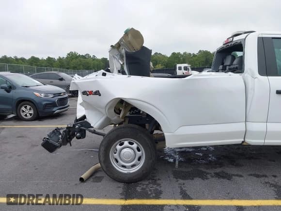 ✅ 2023 Ford F-150 XL • VIN: 1FTNF1E81PKF32204 • Lot: 42460248. Listed on IAAI with 39,966 mi. Free auction sales archive from the USA and detailed vehicle history report at DreamBid. Image 17.