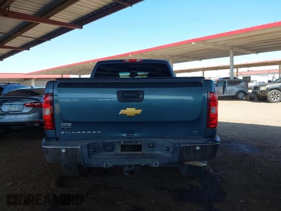 ✅ 2012 Chevrolet Silverado 1500 LT • VIN: 1GCRKSE70CZ276343 • Lot: 43156286. Listed on IAAI with 181,108 mi. Free auction sales archive from the USA and detailed vehicle history report at DreamBid. Image 16.