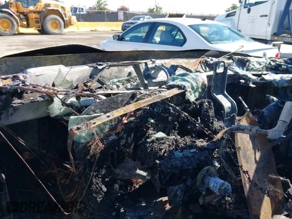 ✅ 2004 Chevrolet Silverado 2500HD LS • VIN: 1GCHC23174F125493 • Лот: 42701000. Опубликован ранее на IAAI с пробегом Не указан. Бесплатный доступ к архиву аукционных продаж из США и подробный отчёт об истории автомобиля на DreamBid. Изображение 7.