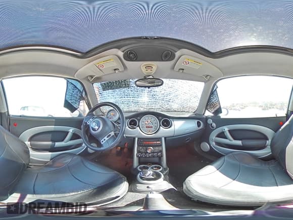 ✅ 2002 MINI Hardtop • VIN: WMWRC33472TC34281 • Lot: 71631644. Listed on Copart with 196,947 mi. Free auction sales archive from the USA and detailed vehicle history report at DreamBid. Image 13.