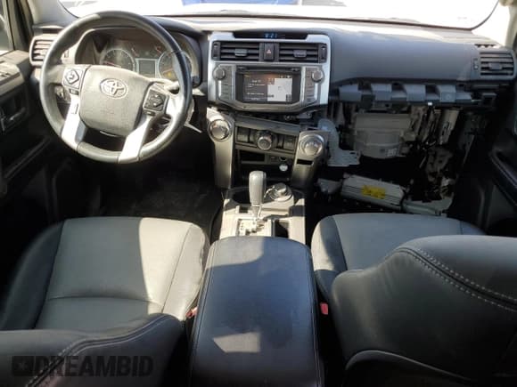 ✅ 2018 Toyota 4Runner TRD Off Road Premium • VIN: JTEBU5JR2J5495793 • Lot: 52071365. Wystawiony na Copart z przebiegiem 84 534 mil. Bezpłatny archiwum sprzedaży aukcyjnych z USA i szczegółowy raport historii pojazdu na DreamBid. Zdjęcie 8.