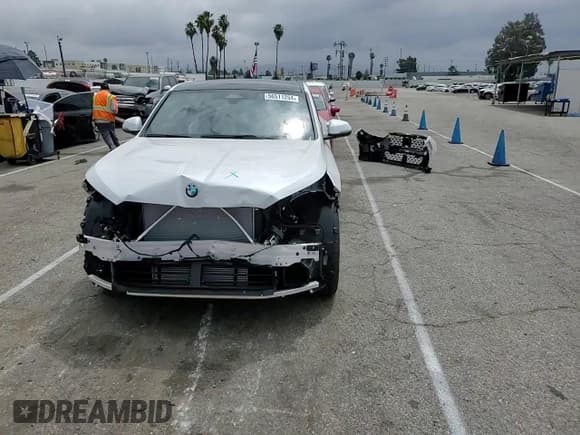 ✅ 2024 BMW X2 xDrive28i • VIN: WBX63GM0XR5Y53187 • Lot: 56511254. Listed on Copart with 1,591 mi. Free auction sales archive from the USA and detailed vehicle history report at DreamBid. Image 10.