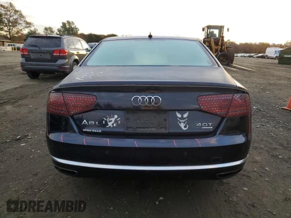 ✅ 2013 Audi A8 4.0L • VIN: WAUR2AFD8DN012310 • Lot: 87444785. Wystawiony na Copart z przebiegiem 223 320 mil. Bezpłatny archiwum sprzedaży aukcyjnych z USA i szczegółowy raport historii pojazdu na DreamBid. Zdjęcie 6.