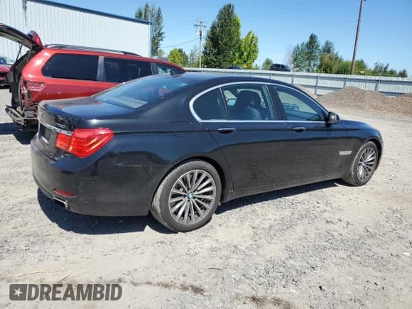 ✅ 2009 BMW 7 Series 750i • VIN: WBAKA83569CY33130 • Lot: 69126755. Listed on Copart with 142,892 mi. Free auction sales archive from the USA and detailed vehicle history report at DreamBid. Image 3.