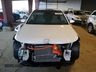 2024 Hyundai Kona Limited with VIN KM8HE3A61RU014578, listed as a Copart auction lot 85930944 with 1,796 mi miles and Salvage title. Bid and sale history available at DreamBid. Image 5.