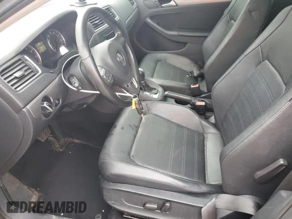 ✅ 2013 Volkswagen Jetta SEL • VIN: 3VWLX7AJ6DM368577 • Lot: 85482604. Listed on Copart with 134,577 mi. Free auction sales archive from the USA and detailed vehicle history report at DreamBid. Image 7.