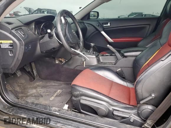 ✅ 2012 Hyundai Genesis Coupe Premium • VIN: KMHHT6KD1CU074260 • Lot: 54630725. Wystawiony na Copart z przebiegiem 132 026 mil. Bezpłatny archiwum sprzedaży aukcyjnych z USA i szczegółowy raport historii pojazdu na DreamBid. Zdjęcie 7.