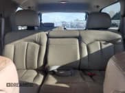 ✅ 2001 Chevrolet Tahoe LT • VIN: 1GNEK13T41J139126 • Lot: 91919785. Wystawiony na Copart z przebiegiem 314 407 mil. Bezpłatny archiwum sprzedaży aukcyjnych z USA i szczegółowy raport historii pojazdu na DreamBid. Zdjęcie 10.