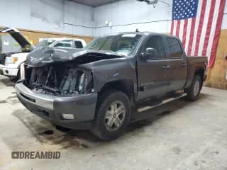 ✅ 2011 Chevrolet Silverado 1500 LT • VIN: 3GCPKSE35BG262375 • Лот: 91330415. Опубликован ранее на Copart с пробегом 188 402 миль. Бесплатный доступ к архиву аукционных продаж из США и подробный отчёт об истории автомобиля на DreamBid. Изображение 1.