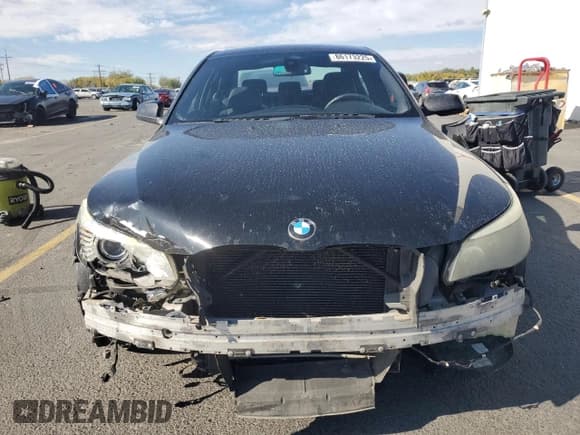 ✅ 2010 BMW 5 Series 550i • VIN: WBANW5C58ACT57061 • Lot: 86173225. Wystawiony na Copart z przebiegiem 149 980 mil. Bezpłatny archiwum sprzedaży aukcyjnych z USA i szczegółowy raport historii pojazdu na DreamBid. Zdjęcie 5.